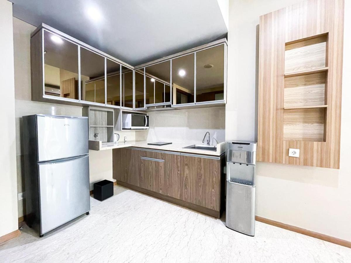 Graha Makara Suite Hotel & Residence Cikarang Exteriör bild