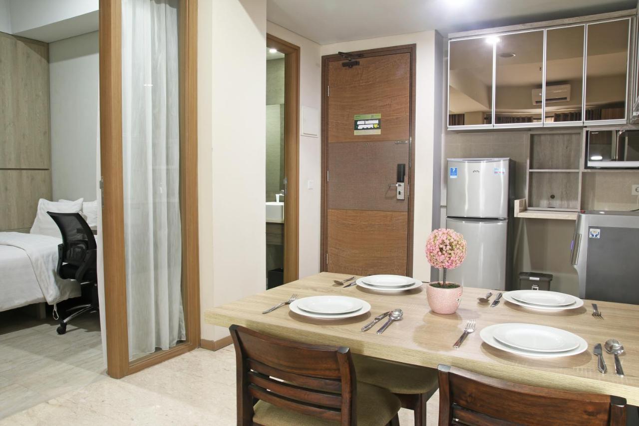 Graha Makara Suite Hotel & Residence Cikarang Exteriör bild