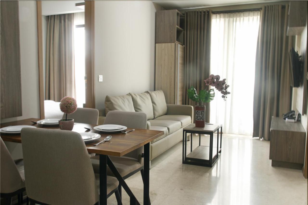 Graha Makara Suite Hotel & Residence Cikarang Exteriör bild